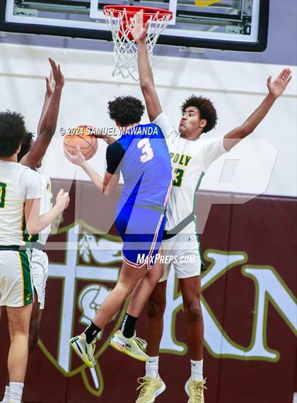 Thumbnail 3 in Westlake vs Long Beach Poly (St. Francis Holiday Hoopfest Tournament Final) photogallery.