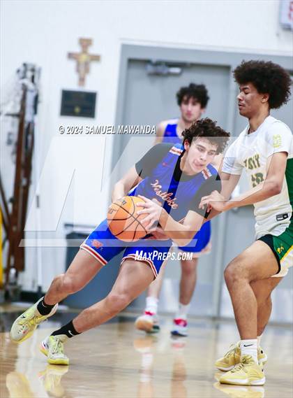 Thumbnail 3 in Westlake vs Long Beach Poly (St. Francis Holiday Hoopfest Tournament Final) photogallery.