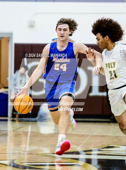 Thumbnail 2 in Westlake vs Long Beach Poly (St. Francis Holiday Hoopfest Tournament Final) photogallery.