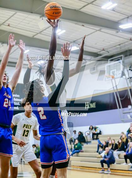 Thumbnail 2 in Westlake vs Long Beach Poly (St. Francis Holiday Hoopfest Tournament Final) photogallery.