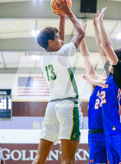 Thumbnail 1 in Westlake vs Long Beach Poly (St. Francis Holiday Hoopfest Tournament Final) photogallery.