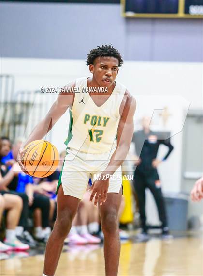 Thumbnail 1 in Westlake vs Long Beach Poly (St. Francis Holiday Hoopfest Tournament Final) photogallery.
