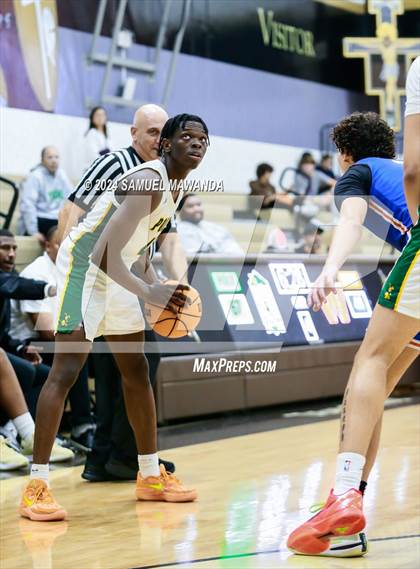 Thumbnail 3 in Westlake vs Long Beach Poly (St. Francis Holiday Hoopfest Tournament Final) photogallery.