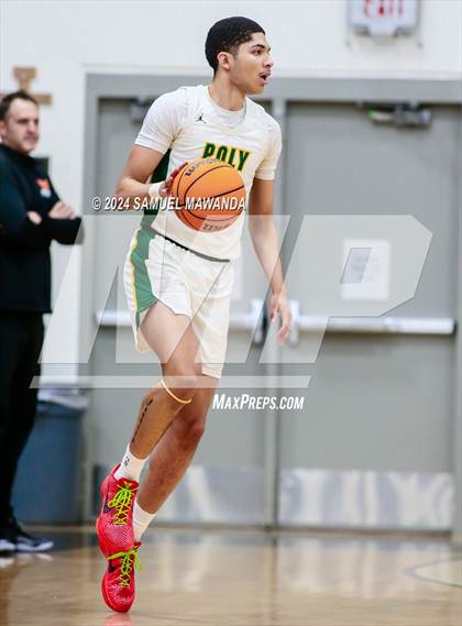 Thumbnail 2 in Westlake vs Long Beach Poly (St. Francis Holiday Hoopfest Tournament Final) photogallery.