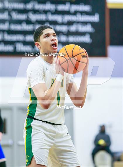 Thumbnail 1 in Westlake vs Long Beach Poly (St. Francis Holiday Hoopfest Tournament Final) photogallery.