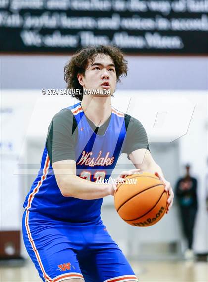 Thumbnail 1 in Westlake vs Long Beach Poly (St. Francis Holiday Hoopfest Tournament Final) photogallery.