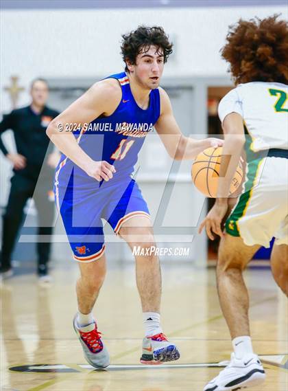 Thumbnail 1 in Westlake vs Long Beach Poly (St. Francis Holiday Hoopfest Tournament Final) photogallery.