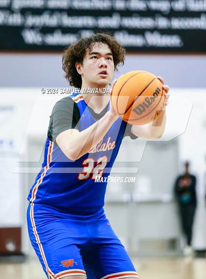 Thumbnail 2 in Westlake vs Long Beach Poly (St. Francis Holiday Hoopfest Tournament Final) photogallery.
