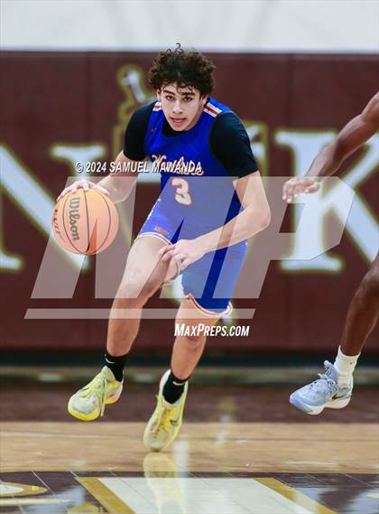 Thumbnail 3 in Westlake vs Long Beach Poly (St. Francis Holiday Hoopfest Tournament Final) photogallery.