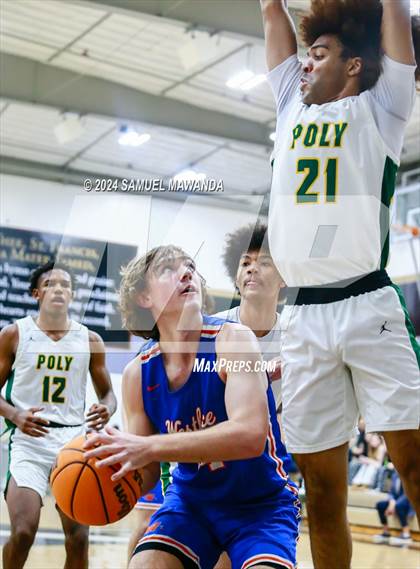 Thumbnail 3 in Westlake vs Long Beach Poly (St. Francis Holiday Hoopfest Tournament Final) photogallery.