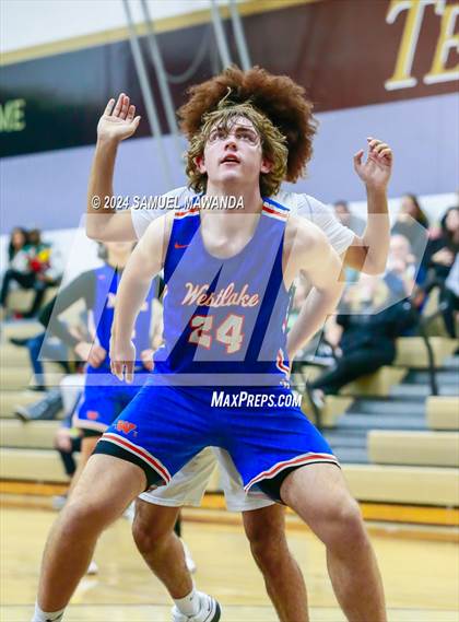 Thumbnail 3 in Westlake vs Long Beach Poly (St. Francis Holiday Hoopfest Tournament Final) photogallery.