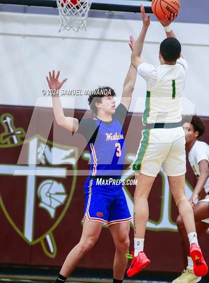 Thumbnail 2 in Westlake vs Long Beach Poly (St. Francis Holiday Hoopfest Tournament Final) photogallery.