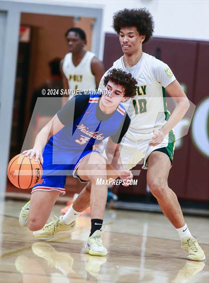 Thumbnail 2 in Westlake vs Long Beach Poly (St. Francis Holiday Hoopfest Tournament Final) photogallery.