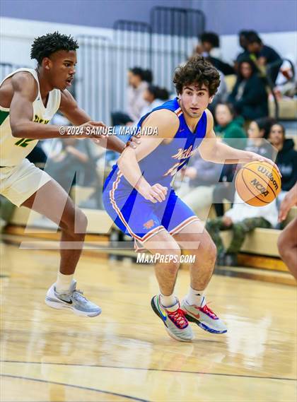 Thumbnail 1 in Westlake vs Long Beach Poly (St. Francis Holiday Hoopfest Tournament Final) photogallery.