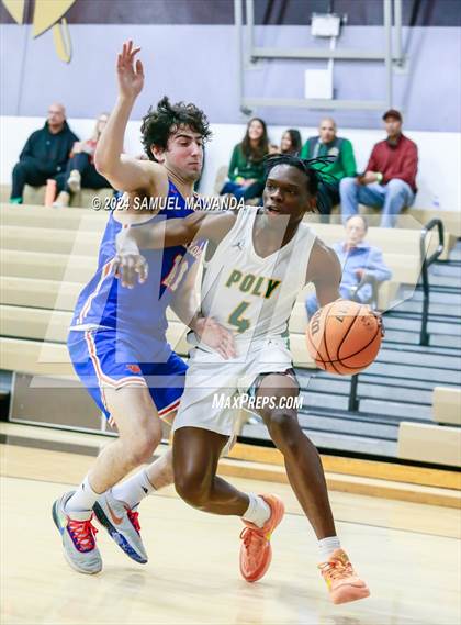 Thumbnail 1 in Westlake vs Long Beach Poly (St. Francis Holiday Hoopfest Tournament Final) photogallery.