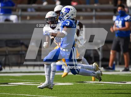 Thumbnail 3 in Jersey Village vs Cypress Creek photogallery.