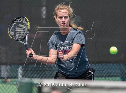 Thumbnail 2 in TSSAA District 8 Championship (Day 1) photogallery.
