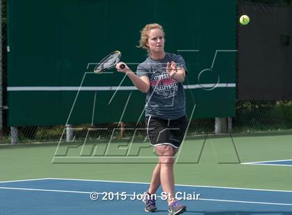 Thumbnail 1 in TSSAA District 8 Championship (Day 1) photogallery.