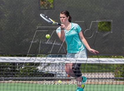 Thumbnail 2 in TSSAA District 8 Championship (Day 1) photogallery.