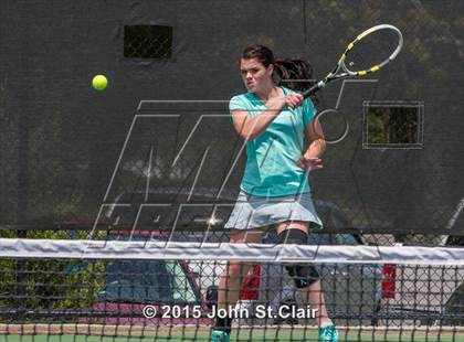 Thumbnail 2 in TSSAA District 8 Championship (Day 1) photogallery.
