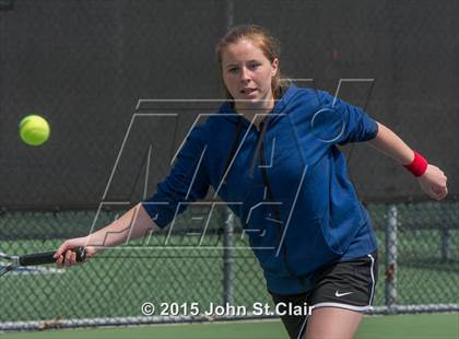 Thumbnail 1 in TSSAA District 8 Championship (Day 1) photogallery.
