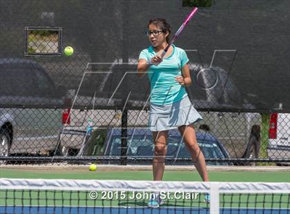 Thumbnail 2 in TSSAA District 8 Championship (Day 1) photogallery.