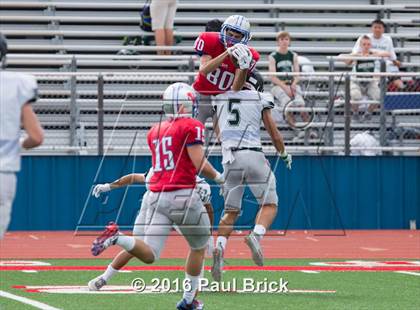 Thumbnail 2 in Westlake vs. Cedar Park (Scrimmage) photogallery.