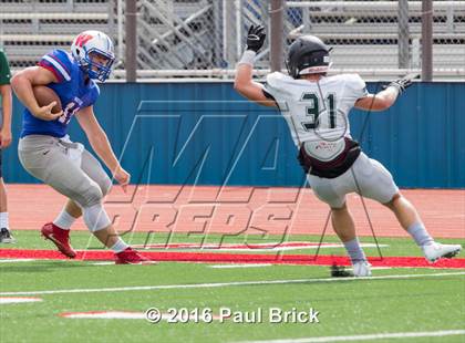 Thumbnail 2 in Westlake vs. Cedar Park (Scrimmage) photogallery.