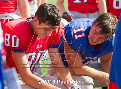 Thumbnail 3 in Westlake vs. Cedar Park (Scrimmage) photogallery.