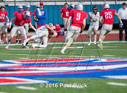 Thumbnail 2 in Westlake vs. Cedar Park (Scrimmage) photogallery.
