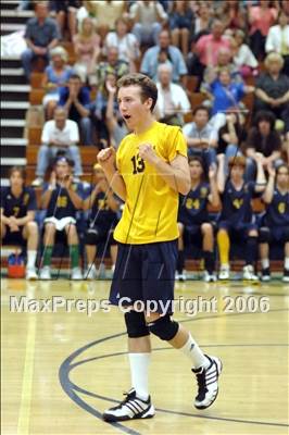Thumbnail 3 in Costa Mesa vs Santa Monica (D3 Section Final) photogallery.