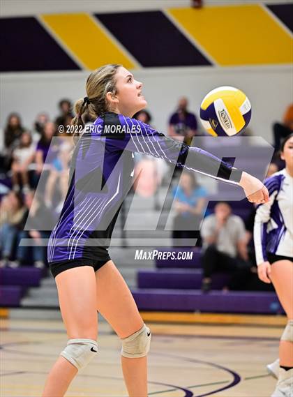 Thumbnail 2 in El Capitan @ Santana photogallery.