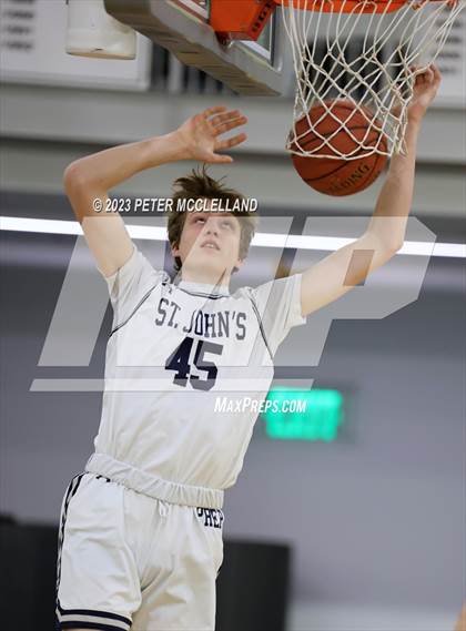 Thumbnail 2 in Cambridge Rindge & Latin vs St. John's Prep (MIAA Division 1 Preliminary Round) photogallery.