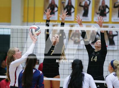 Thumbnail 2 in Allen @ Plano East photogallery.