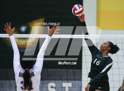 Thumbnail 1 in Allen @ Plano East photogallery.