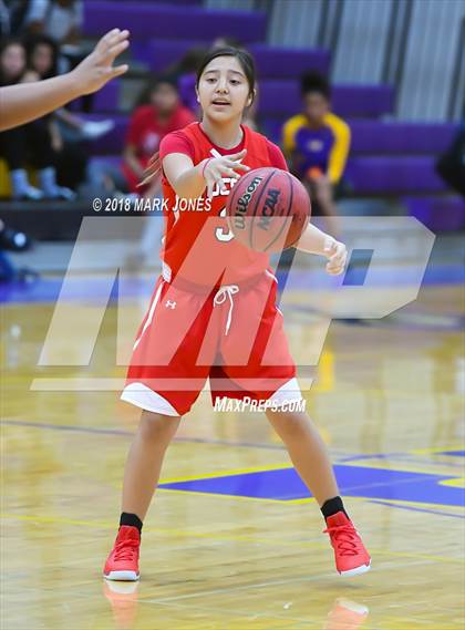 Thumbnail 2 in Mesa vs. Tucson High Magnet School photogallery.