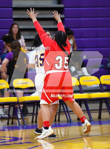 Thumbnail 2 in Mesa vs. Tucson High Magnet School photogallery.