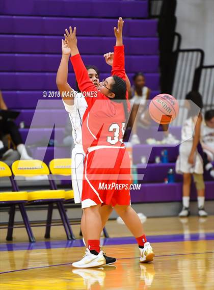 Thumbnail 3 in Mesa vs. Tucson High Magnet School photogallery.