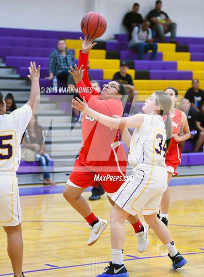 Thumbnail 2 in Mesa vs. Tucson High Magnet School photogallery.