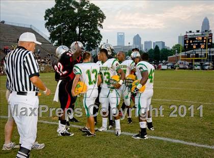 Thumbnail 2 in Richmond vs. Butler photogallery.