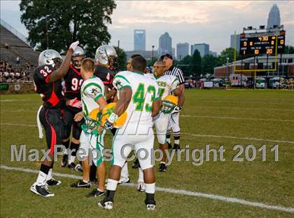 Thumbnail 1 in Richmond vs. Butler photogallery.