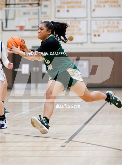 Thumbnail 1 in San Juan Hills vs. Long Beach Poly (So Cal Holiday Prep Classic) photogallery.