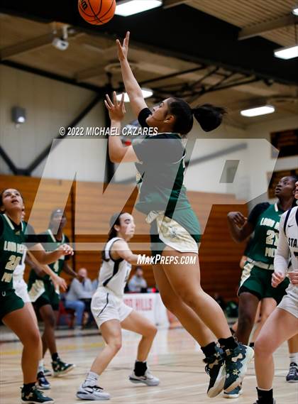Thumbnail 1 in San Juan Hills vs. Long Beach Poly (So Cal Holiday Prep Classic) photogallery.