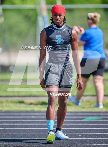 Thumbnail 2 in UIL 6A Track & Field Area 21&22 (High Jump) photogallery.