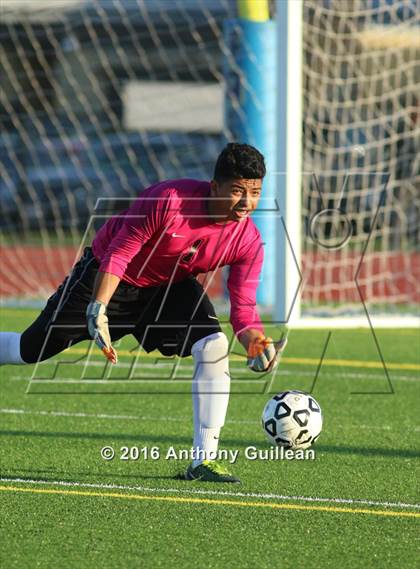 Thumbnail 2 in Godinez vs Valencia (CIF SS Regional Final) photogallery.