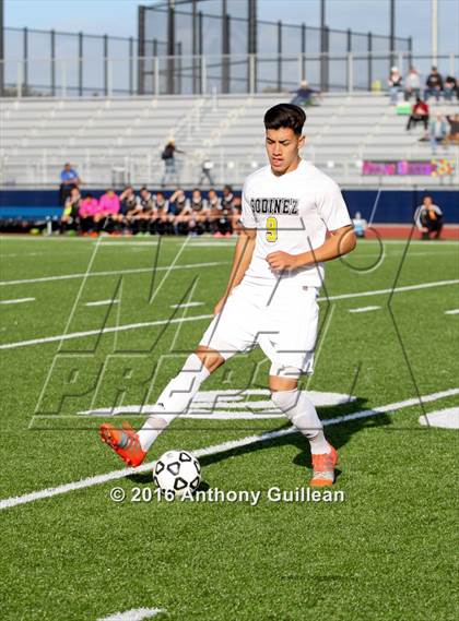 Thumbnail 1 in Godinez vs Valencia (CIF SS Regional Final) photogallery.