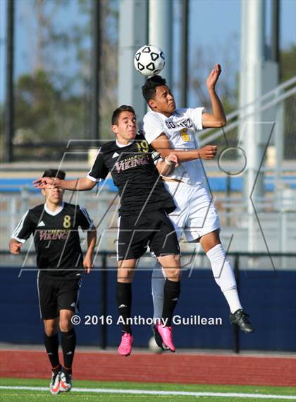 Thumbnail 1 in Godinez vs Valencia (CIF SS Regional Final) photogallery.