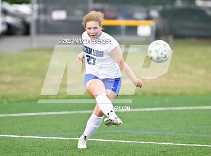 Thumbnail 3 in Southern Lehigh vs Emmaus photogallery.