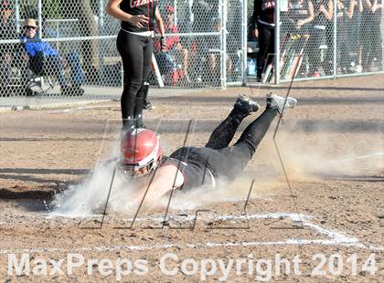 Thumbnail 3 in Redwood vs. Marin Catholic (MCAL Final) photogallery.