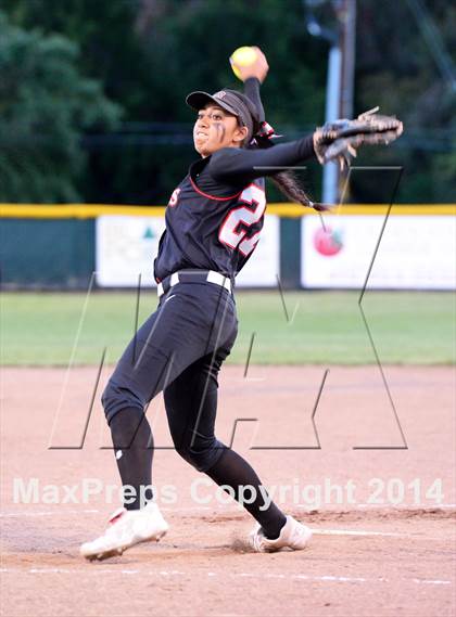 Thumbnail 1 in Redwood vs. Marin Catholic (MCAL Final) photogallery.
